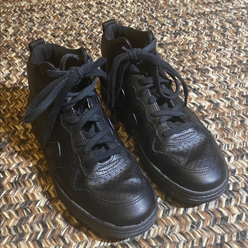 Veja High Tops 39